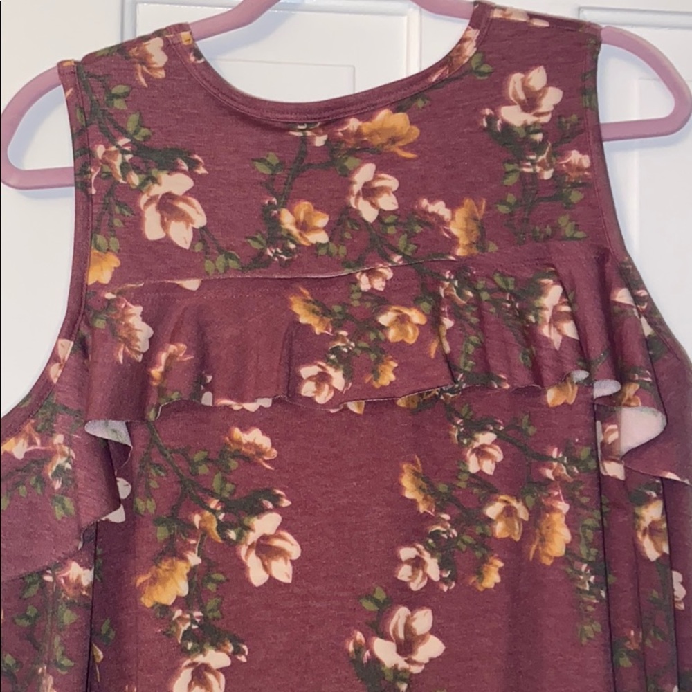 Cold Shoulder Top - Picture 4 of 4